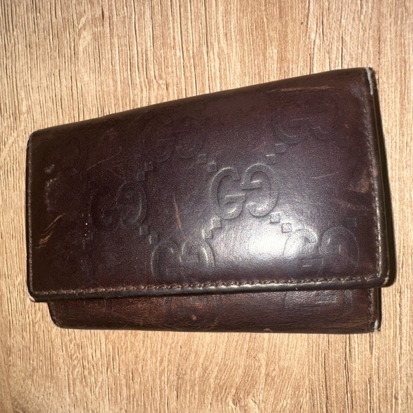 Gucci GG Monogram Ring Key Case - Picture 3 of 7